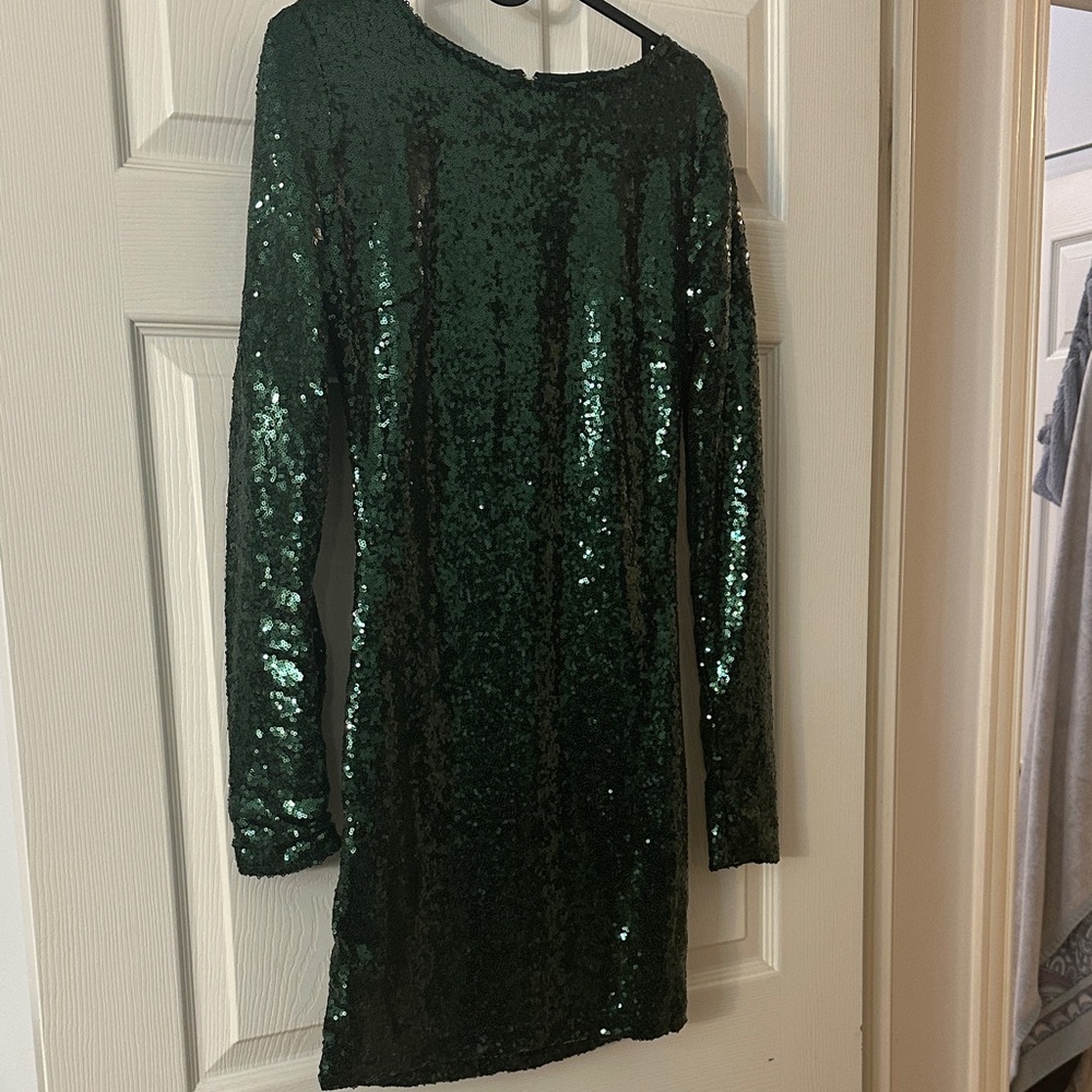 Elegant Green Sequin Dress